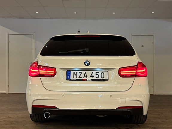 BMW 318d 11 of 30