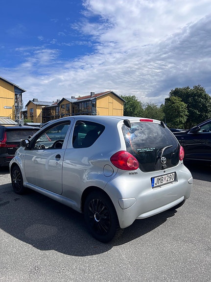 Toyota Aygo 7 of 10