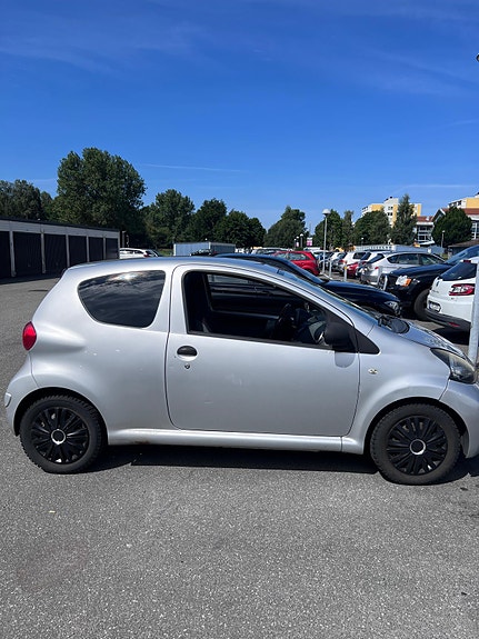 Toyota Aygo 5 of 10