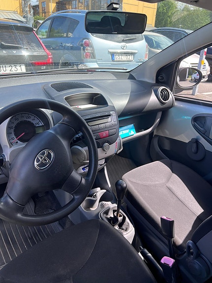 Toyota Aygo 8 of 10