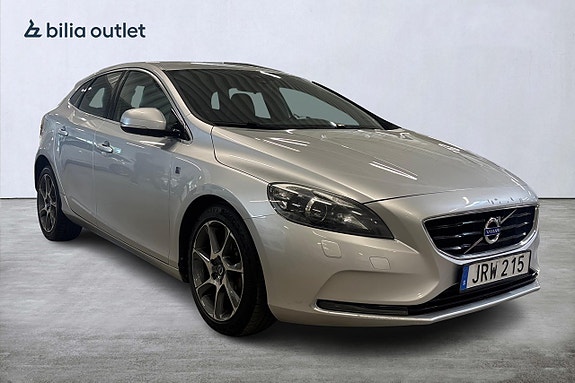 Volvo V40 4 of 25