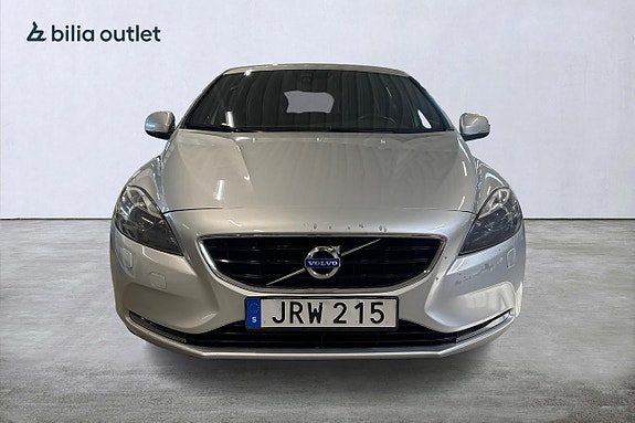 Volvo V40 3 of 25