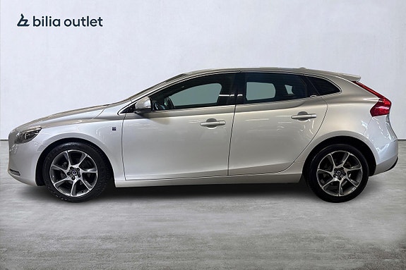 Volvo V40 9 of 25