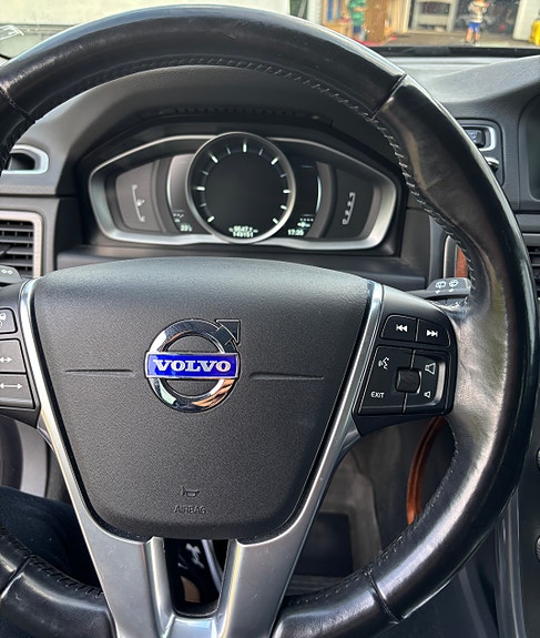 Volvo XC70 6 of 7