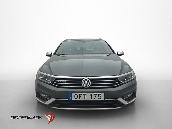 Volkswagen Passat Alltrack 2 of 25