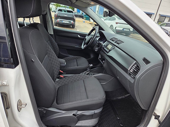 Skoda Fabia 8 of 11