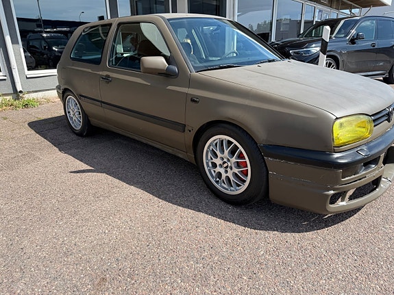 Volkswagen Golf I 2 of 8