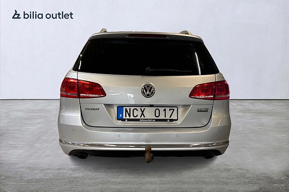 Volkswagen Passat 7 of 22