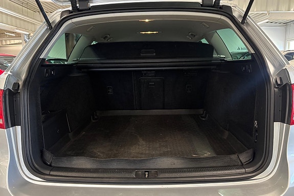 Volkswagen Passat 10 of 22