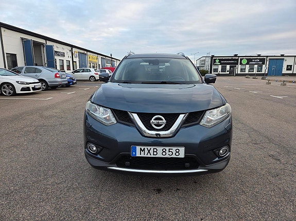 Nissan X-Trail 2 of 13