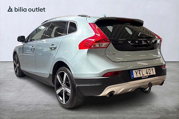 Volvo V40 Cross Country 8 of 26