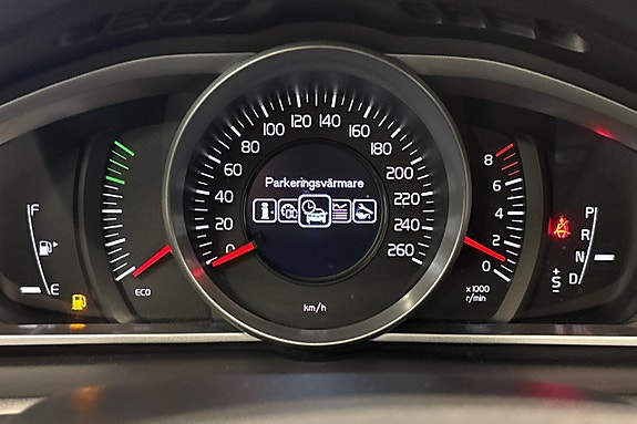 Volvo V40 Cross Country 20 of 26