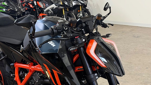 KTM 1290 Super Duke R 1.3 V-twin ny skick 0kr insats 5 of 12
