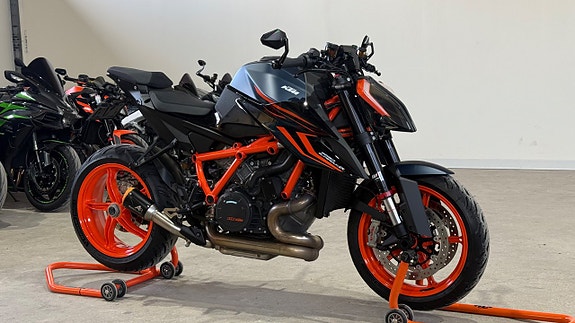 KTM 1290 Super Duke R 1.3 V-twin ny skick 0kr insats 2 of 12