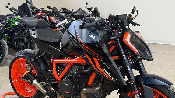 KTM 1290 Super Duke R 1.3 V-twin ny skick 0kr insats 3 of 12