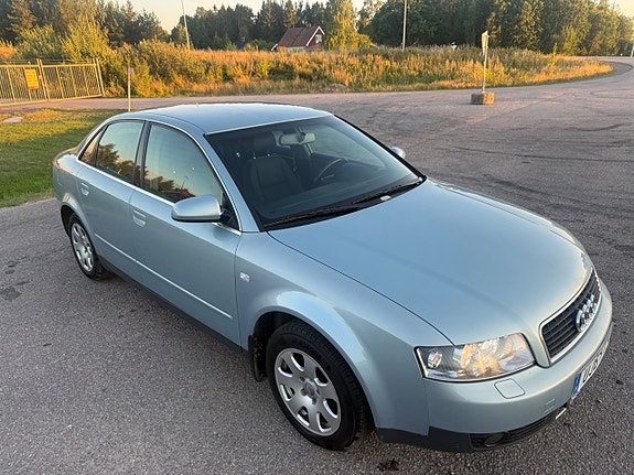 Audi A4 13 of 25
