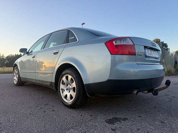 Audi A4 7 of 25