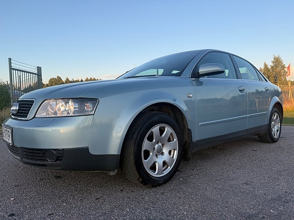 Audi A4 4 of 25
