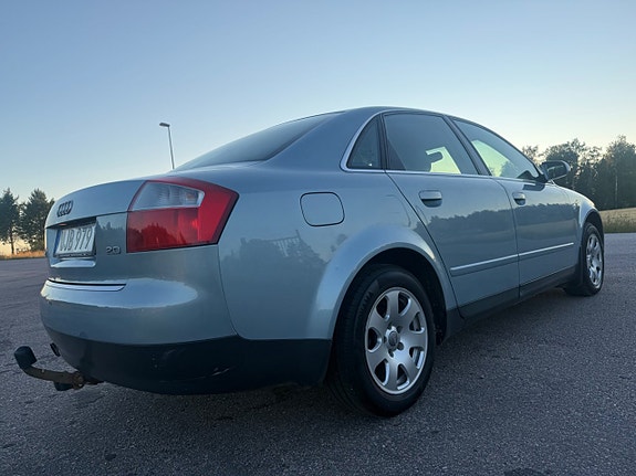 Audi A4 11 of 25