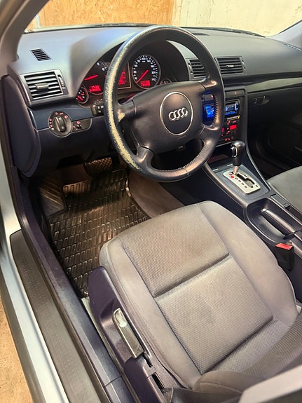 Audi A4 16 of 25