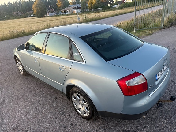 Audi A4 6 of 25