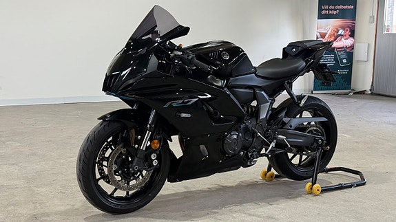 Yamaha R7 Akrapovic Helsystem låga mil 0kr insats 7 of 12