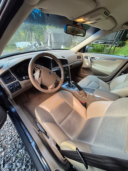 Volvo V70 5 of 9