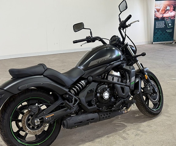 Kawasaki Vulcan S låga mil ny skick 0kr insats 8 of 9