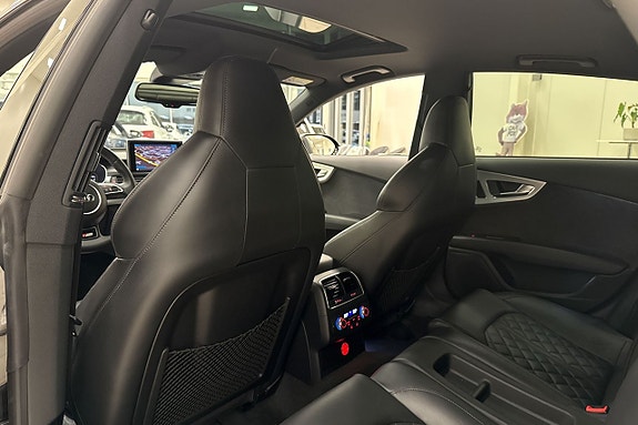 Audi A7 9 of 26