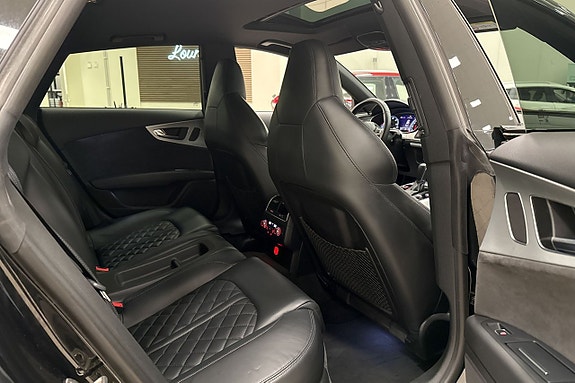 Audi A7 8 of 26