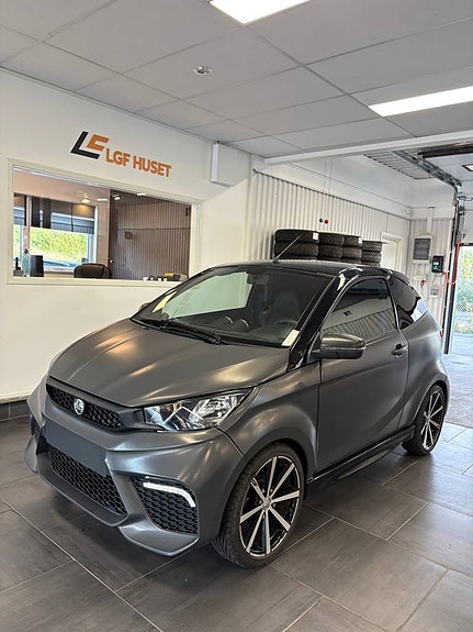 Mopedbil Aixam Coupe GTI S9 1700mil- nyskick S&V däck