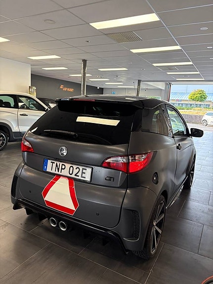 Mopedbil Aixam Coupe GTI S9 1700mil- nyskick S&V däck 3 of 10