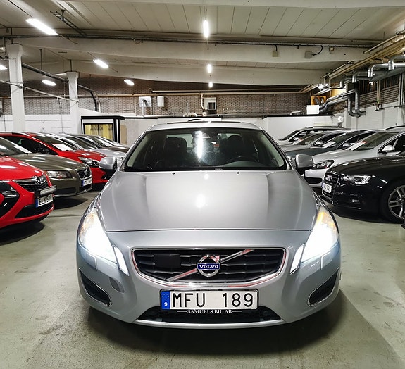 Volvo S60 5 of 22