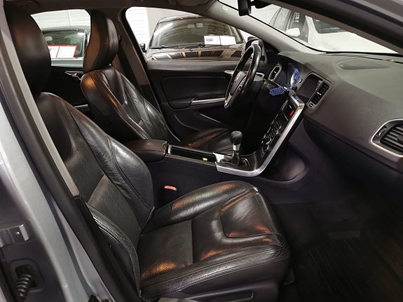 Volvo S60 9 of 22