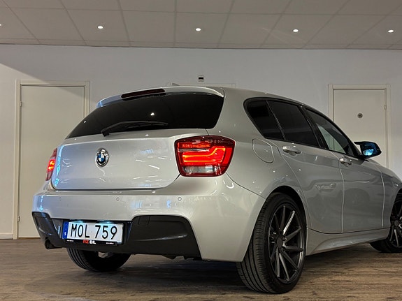 BMW 118d 11 of 30