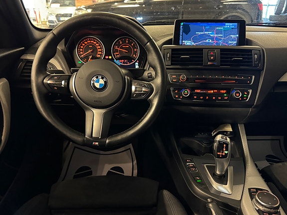 BMW 118d 27 of 30