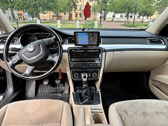 Skoda Superb 9 of 10