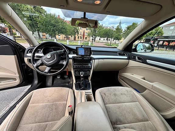 Skoda Superb 10 of 10