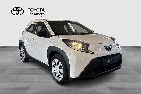 Toyota Aygo X 2 of 10