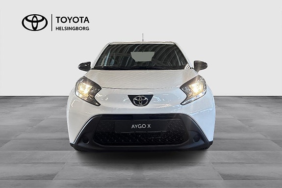 Toyota Aygo X 3 of 10