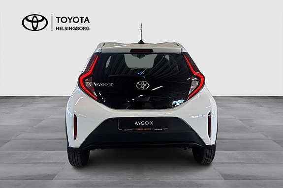 Toyota Aygo X 5 of 10