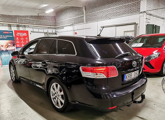 Toyota Avensis 3 of 20