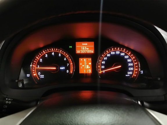 Toyota Avensis 13 of 20