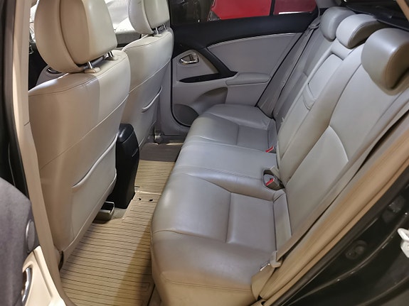 Toyota Avensis 12 of 20