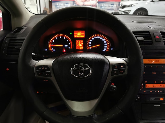 Toyota Avensis 14 of 20
