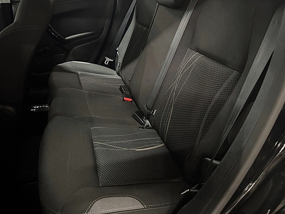 Peugeot 208 18 of 22