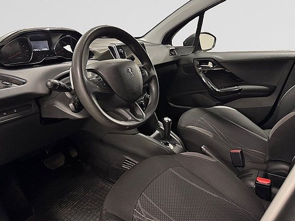 Peugeot 208 10 of 22