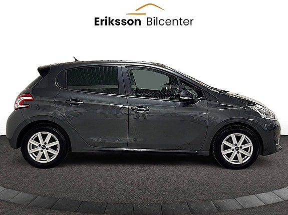 Peugeot 208 8 of 22