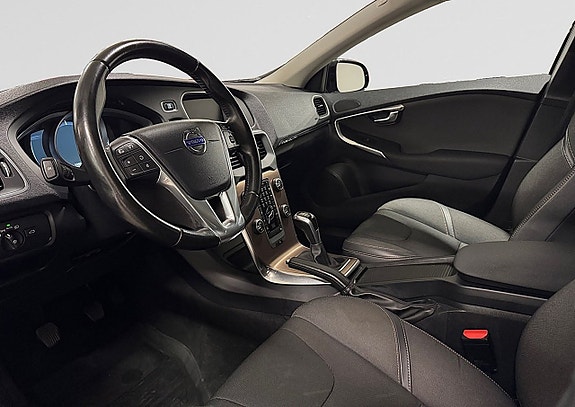 Volvo V40 Cross Country 10 of 24
