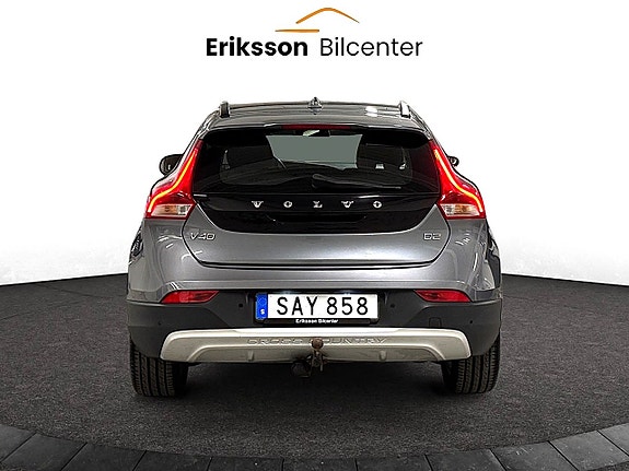 Volvo V40 Cross Country 6 of 24